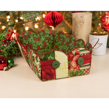 Scalloped Basket Kit - Deck the Halls