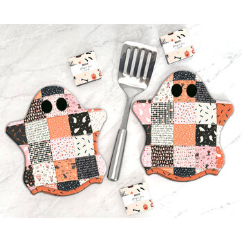 Ghostly Hot Pads Pattern- Joyce Minnis