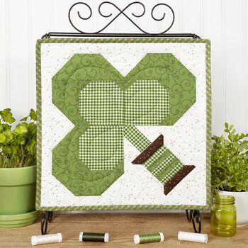 A year in Spools - March - Sew lucky Kit