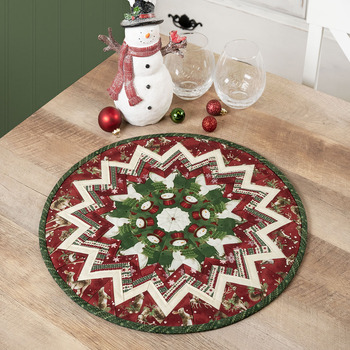 Point of View Kaleidoscope Folded Star Table Topper Kit - Woodland Snowmen