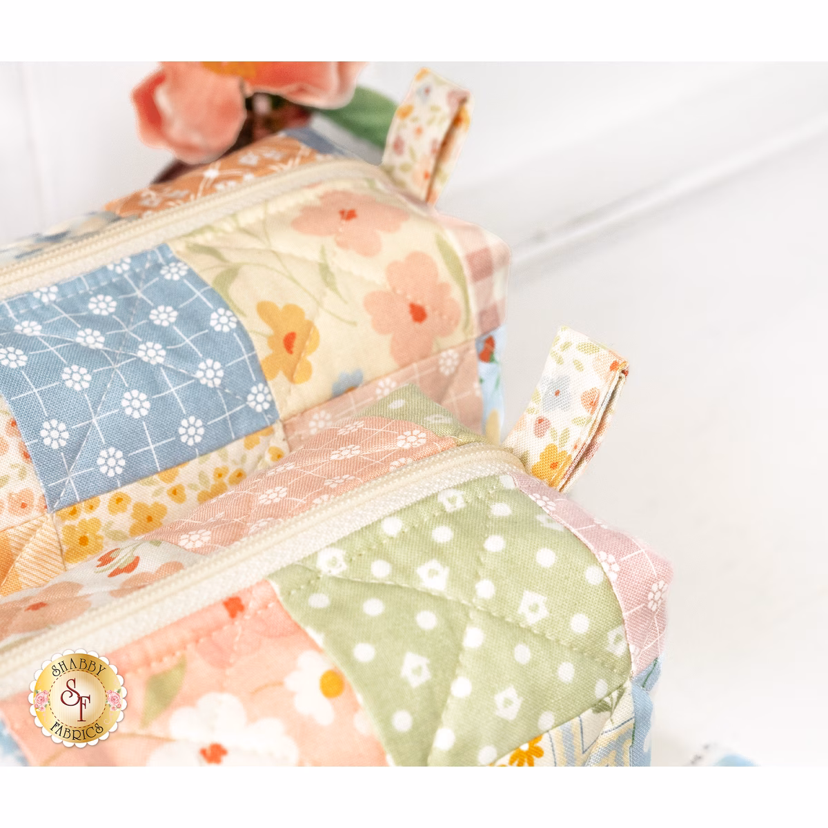   Mini-Charm Bag Kit - Cottage Charm - Makes 2 preload zoom image