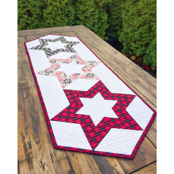 Hollow Star Table Runner Pattern