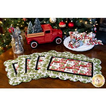  Scalloped Placemats Kit - Home for the Holidays - Makes 4, Image