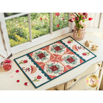  Pint Size Table Runner Series Kit - April, Image