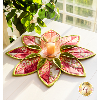 SAMPLE - Fold'n Stitch Leaf Topper - Tulip Tango