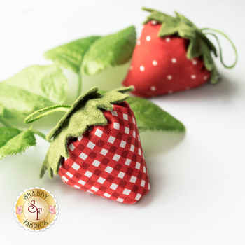  Strawberry Pin Cushion Kit - Makes 2, Image