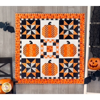  Too Cute to Spook Wall Hanging Kit, Image