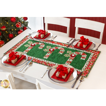  Twisted Peppermint Table Runner Kit - Peppermint Candy, Image