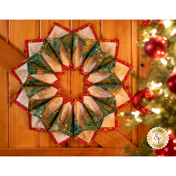 SAMPLE - Fold'n Stitch Wreath - Holiday Flourish 15 - Holiday