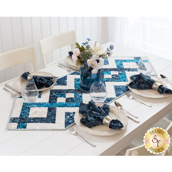  Lattice Table Runner - Bali Batiks, Image