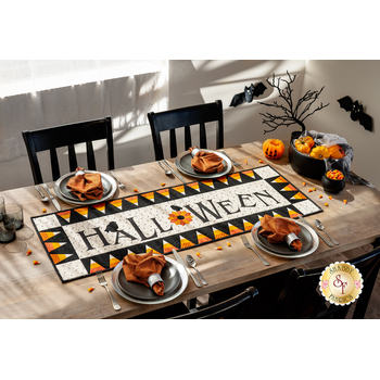  Halloween Table Runner Kit