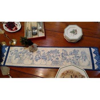 Yard of Snowmen Table Runner -  Machine Embroidery USB, Image