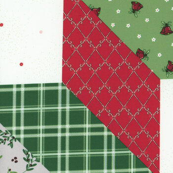 Mistletoe & Holly PD16410-PANEL by Beverly McCullough for Riley Blake Designs, Image