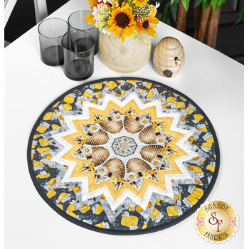  Point of View Kaleidoscope Folded Star Table Topper Kit - Sweet Bees, Image