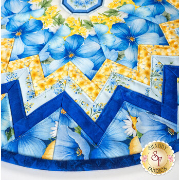 Point of View Kaleidoscope Folded Star Table Topper Kit - Bee & Bee Kind, Image