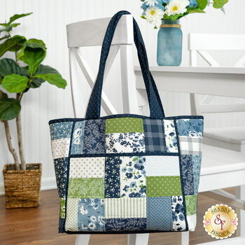  Charming 8 Pocket Tote - Nantucket Summer, Image