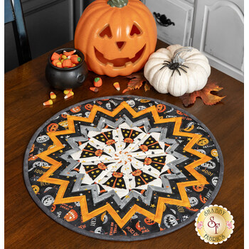  Point of View Kaleidoscope Folded Star Table Topper Kit - The Boo Crew, Image