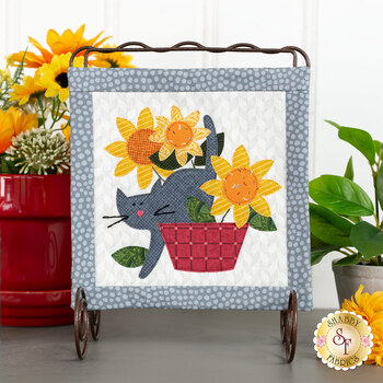  On Wander Lane Mini Quilt - Sunflower Slope - Cat in the Flowers Kit, Image