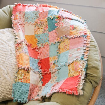Pixie's Ragged Four-Patch Quilt Pattern, Image