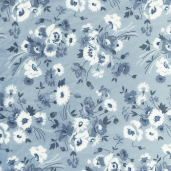 Nantucket Summer - Quilt Cuddle 55260-24QC Light Blue by Camille Roskelley for Moda Fabrics, Image