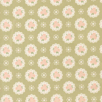 Handmade Sweetness Quilting Cuddle 31792-19QC Pear Doily by Heather Briggs for Moda Fabrics, Image