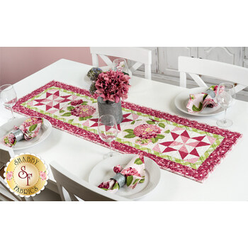  Patchwork Table Runner Kit - Hydrangeas In The Garden - Pink