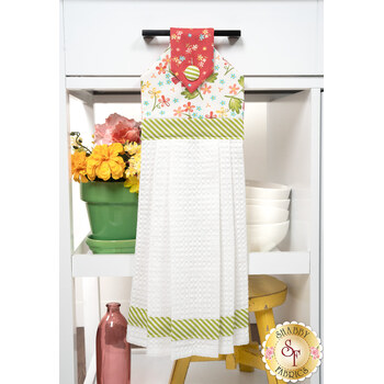  Hanging Towel Precut Kit - In The Garden - White