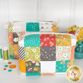  Mini-Charm Bag Kit - In The Garden - Makes 2