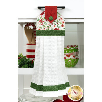  Hanging Towel Precut Kit - Peppermint & Pine - Poinsettia