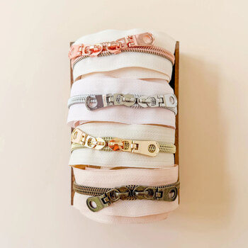 Sewing Illustrations Butter Cream Zipper Set