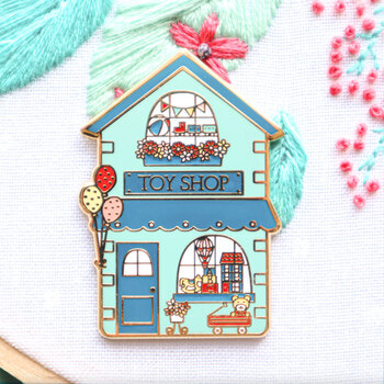 Toy Shop Magnetic Needle Minder