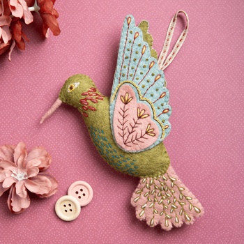 Hummingbird Felt Wool Mix Craft Mini Kit