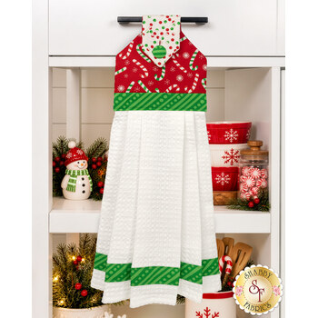  Hanging Towel Precut Kit - Snow Time - Red