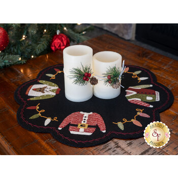  Ugly Sweater Scalloped Mat - Wool Kit