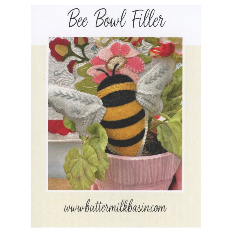 The front of the pattern featuring the finished bowl filler on a potted plant.