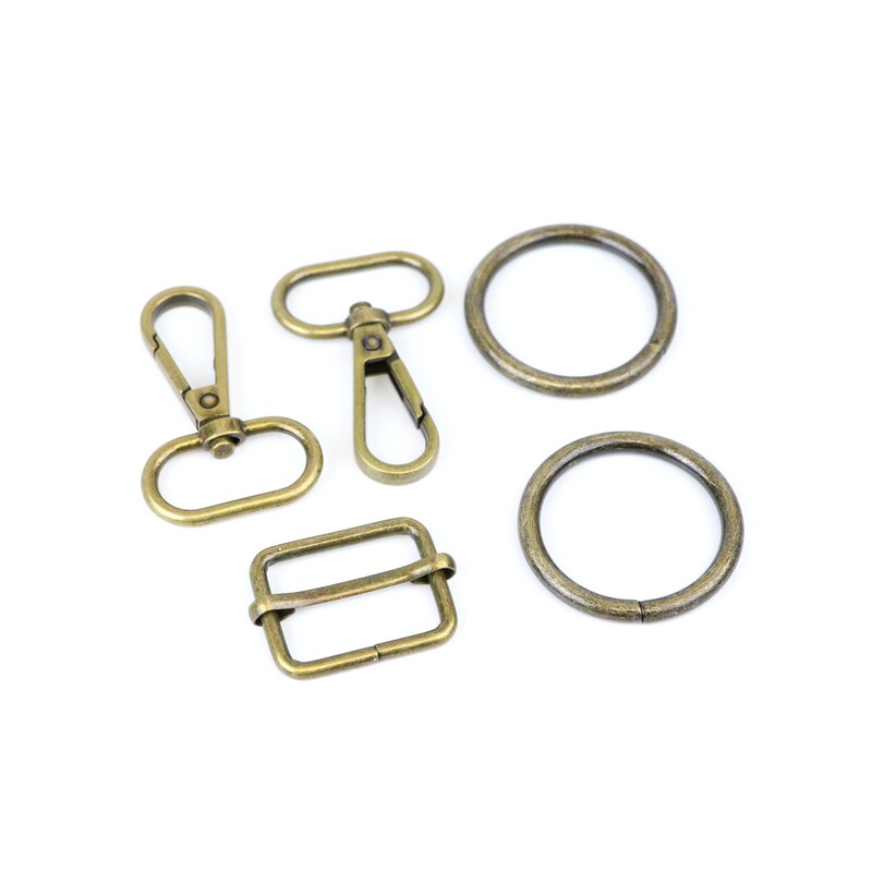 An image of antique hardware for the ferris fanny pack